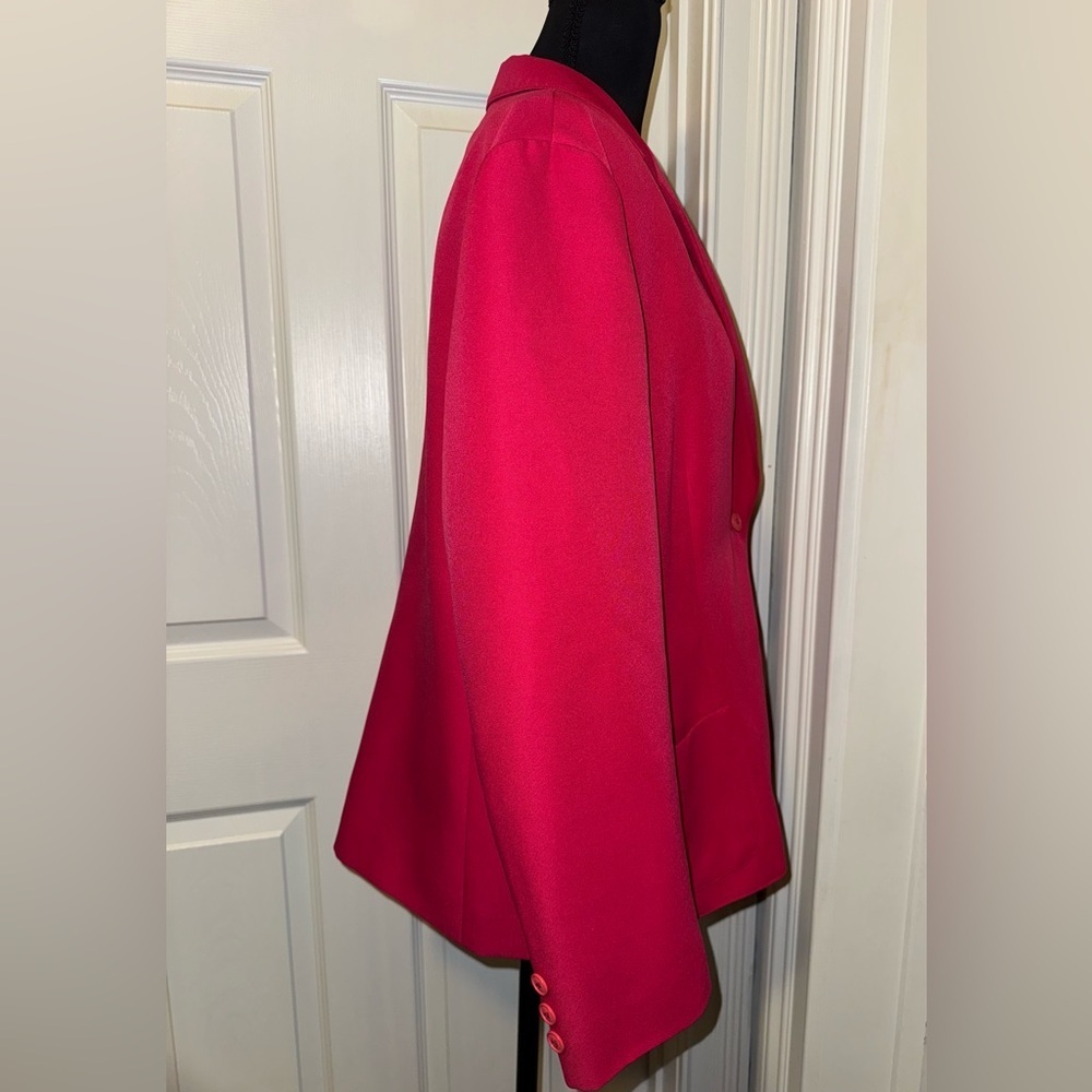 Chic Fuchsia Blazer - Picture 6 of 6